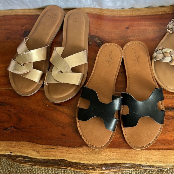 Sandals - Picture 2 of 4